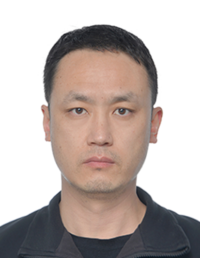 徐明老师照片.jpg